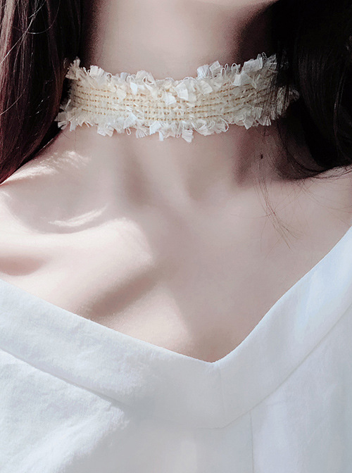 Sweet White Lace Broken Edge Lolita Choker  |  Lolita Necklaces